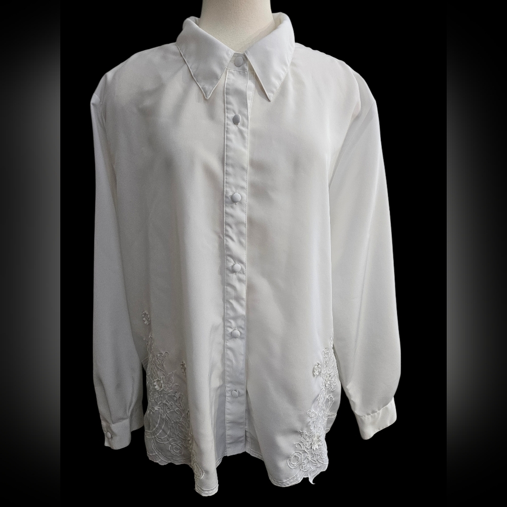 Beautiful Vintage Elisabeth Williams 2XL Blouse With Lace Embroidered Detail
